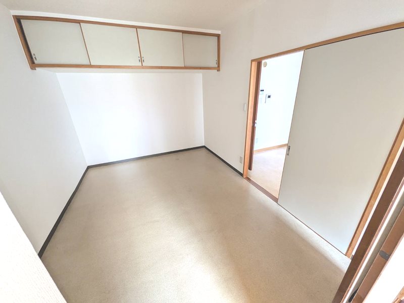 その他設備　中部屋に収納あります