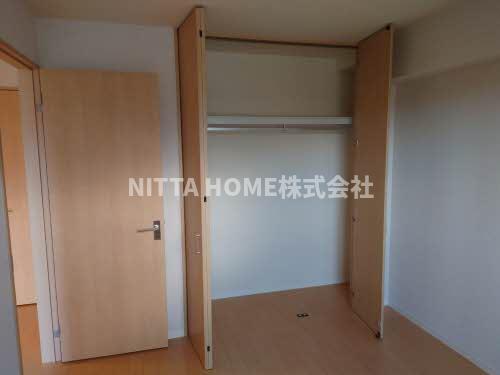 収納　各洋室にクローゼットも完備◎