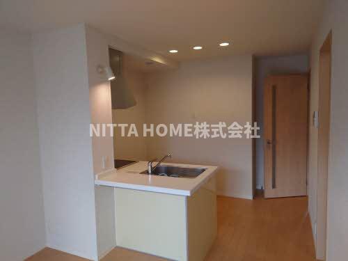 居室・リビング　解放感のあるリビングルーム☆彡テラスが付いています♪