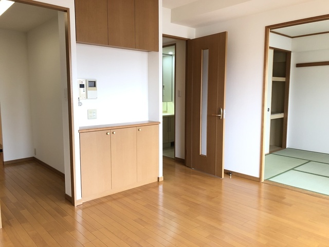 ルイシャトレ梅田北の居間写真