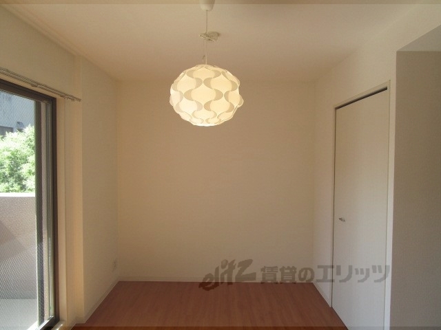 居室・リビング　洋室