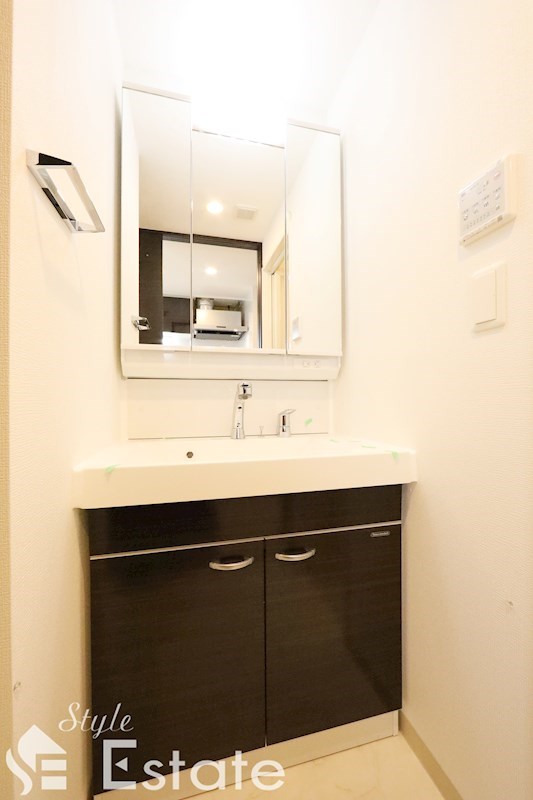 洗面設備　独立洗面台　脱衣所