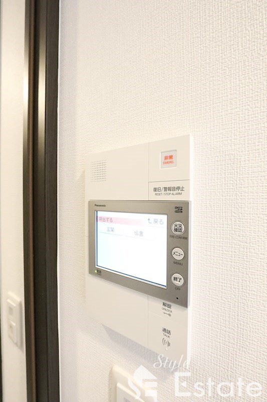 セキュリティ　モニター付きインターホン