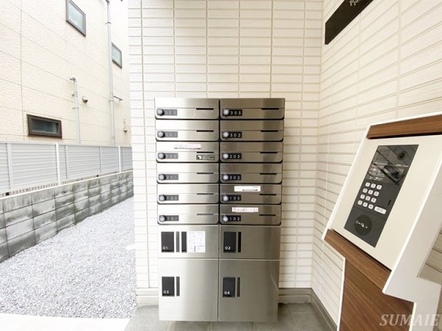 その他共有部分　宅配BOXとPOSTです☆