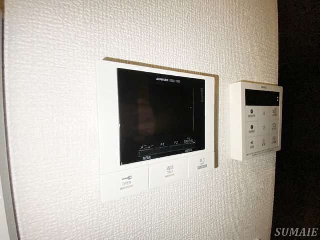 セキュリティ　モニター付きインターホンです☆