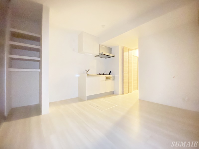 居室・リビング　8帖のリビングです☆