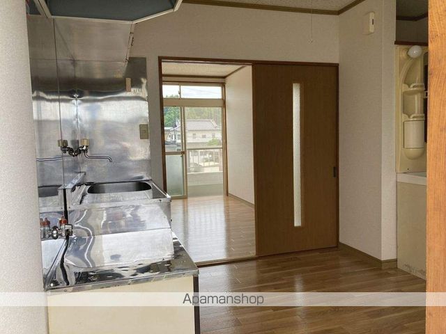 サクセスコーポの玄関写真