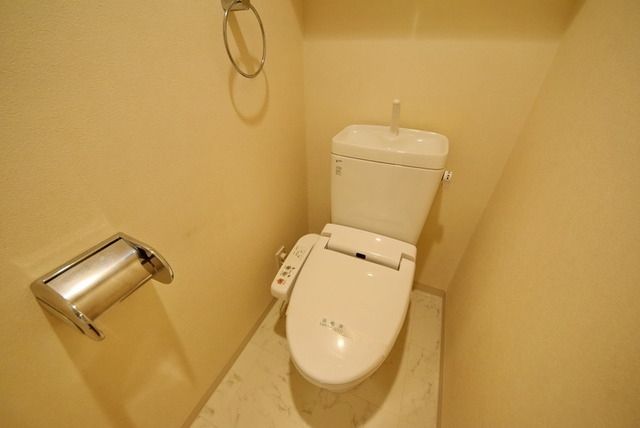 トイレ　★洗浄温水便座付トイレです★