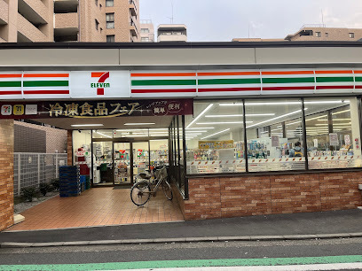 コンビニ　セブンイレブン 横浜鶴見中央４丁目店（コンビニ）まで114m