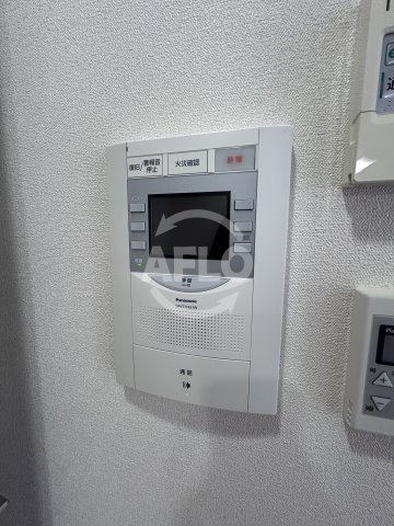 セキュリティ　ディームス江坂　モニター付きインターホン