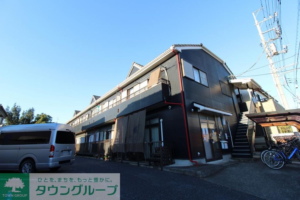 建物外観　駐車場