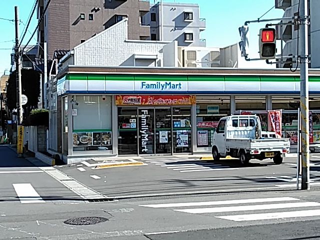 コンビニ　ファミリーマート船橋本町５丁目店（コンビニ）まで499m