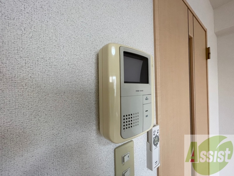 セキュリティ　ＴＶモニター付インターホンです。来客者の顔が見えるので安心！