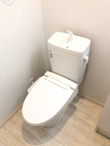 トイレ　同建物別号室