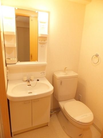 トイレ　★見学希望等はタウンハウジング中央林間店までお気軽に♪★