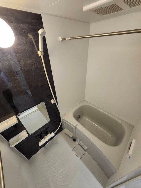 バス・シャワールーム　同施工会社参考写真です