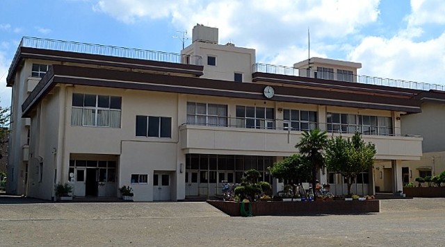 小学校　座間市立旭小学校（小学校）まで750m