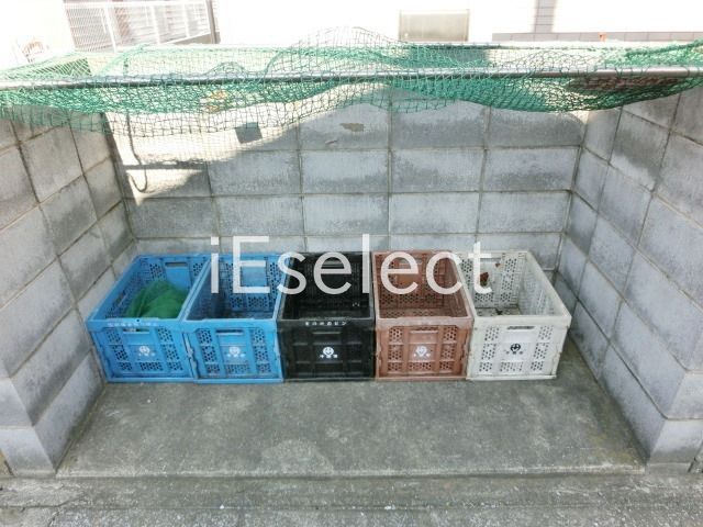 その他共有部分　専用ゴミ置き場。