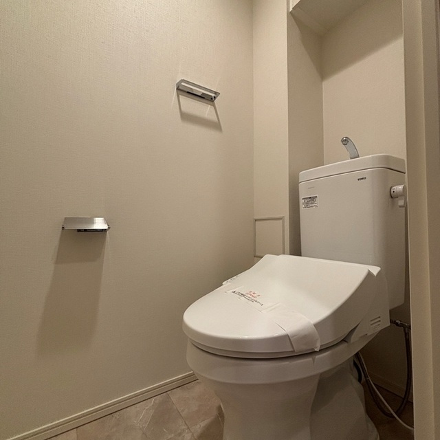 トイレ　※写真は同タイプ住戸です。