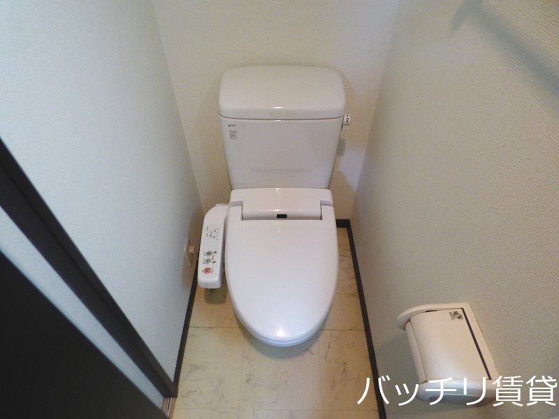 トイレ　※室内写真等は同型タイプの為、現状優先となります。