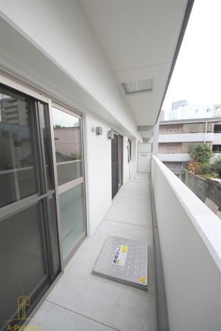 バルコニー　ハナミズキ福島