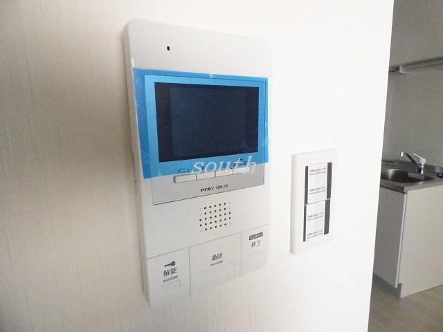 セキュリティ　安心のモニター付きインターホン♪