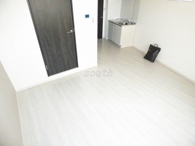居室・リビング　開放感溢れる広々としたお部屋です♪