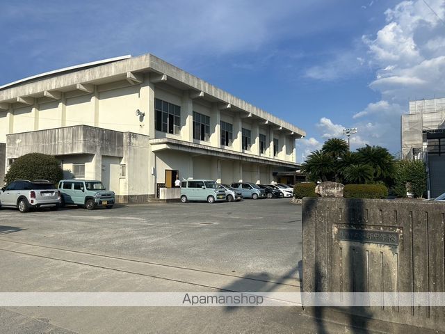 中学校　小郡市立小郡中学校（中学校）まで8201m