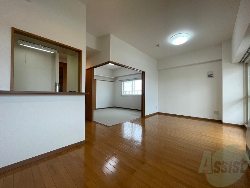 居室・リビング　広くてキレイなお部屋が広がっていて、充実した生活が送れそう。