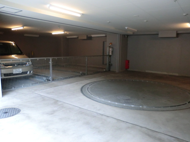 駐車場　駐車場