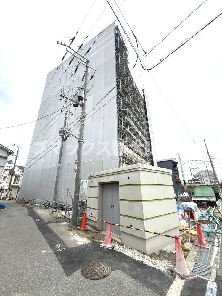 エントランス　施工中