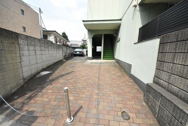エントランス　エントランス