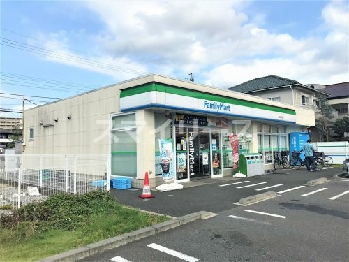 コンビニ　ファミリーマート 北柏三丁目店（コンビニ）まで188m