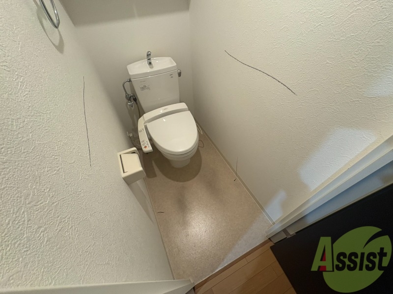 トイレ　トイレです。ウォシュレット付を探している方、おすすめです。