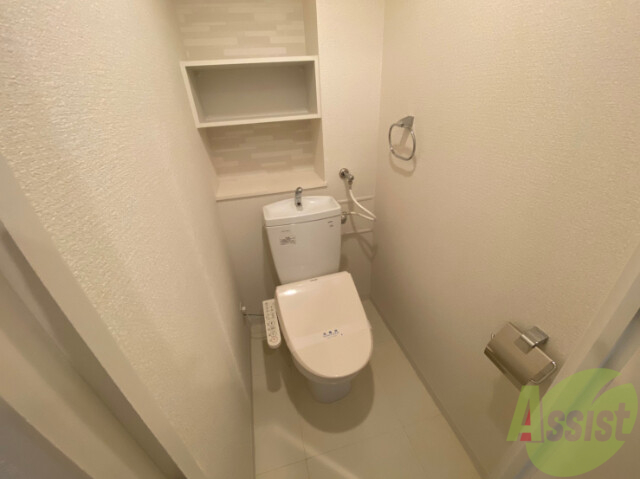 トイレ　こちらはトイレです。清潔感があり、安心して使用できます。