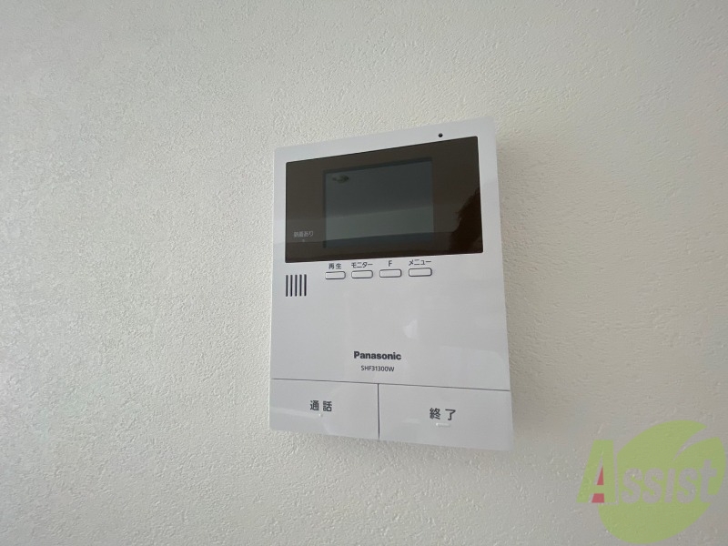 セキュリティ　ＴＶモニター付インターホンです。来客者の顔が見えるので安心！