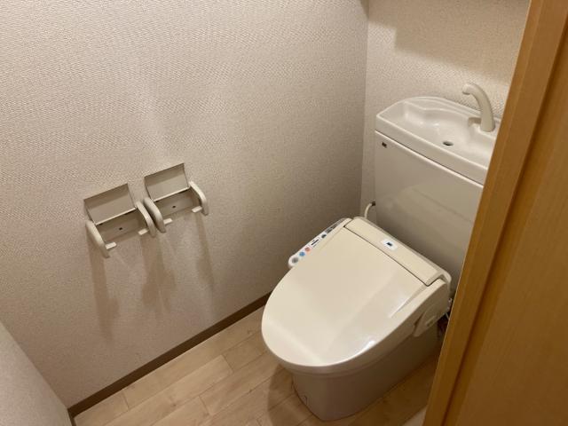 トイレ　シャワー付トイレ