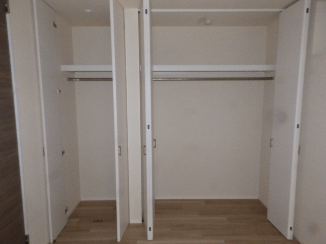 収納　各部屋あります