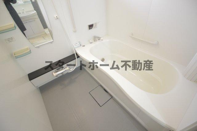 バス・シャワールーム　日々の疲れを癒すお風呂付です