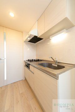 キッチン　同タイプの別部屋の写真です