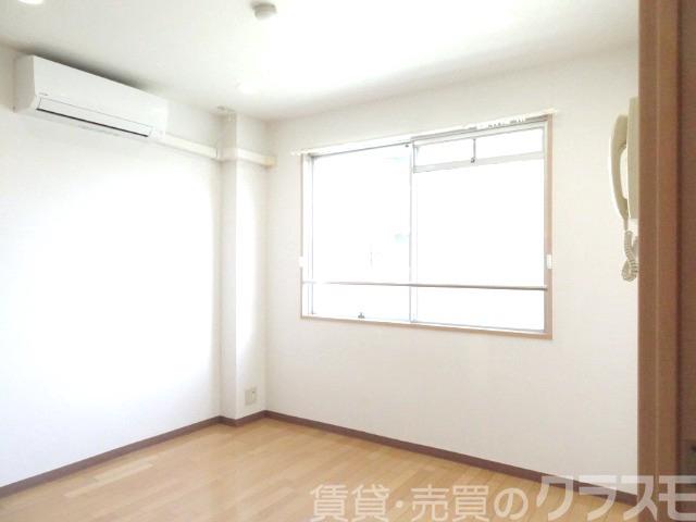 居室・リビング　明るいお部屋です♪