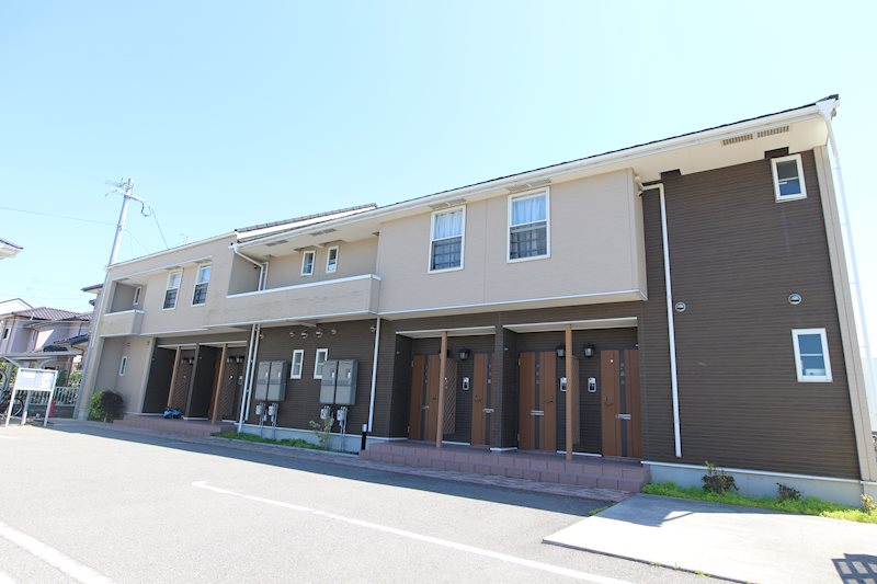建物外観　他の不動産屋さんのネット掲載物件も全てご紹介可能です。