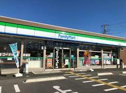 コンビニ　ファミリーマート熊谷新堀店（コンビニ）まで205m