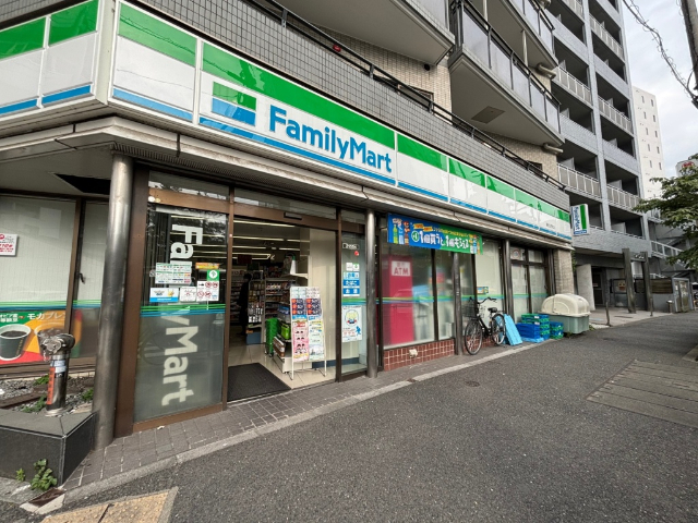 コンビニ　ファミリーマート海田宮西町店（コンビニ）まで309m
