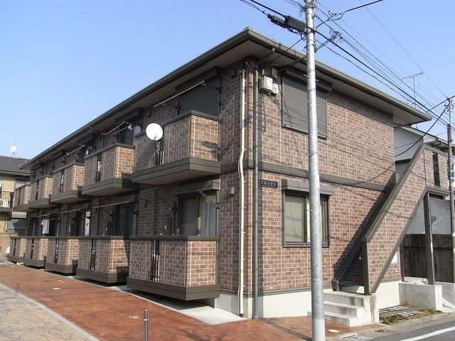 建物外観　レンガ調の重厚感あふれる外観・大和ハウス施工