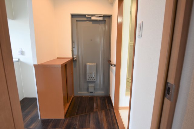 金沢マンションの玄関写真