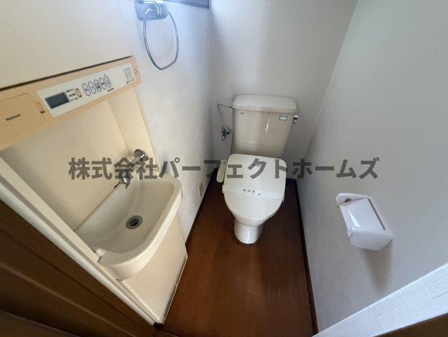トイレ　落ち着いたトイレです
