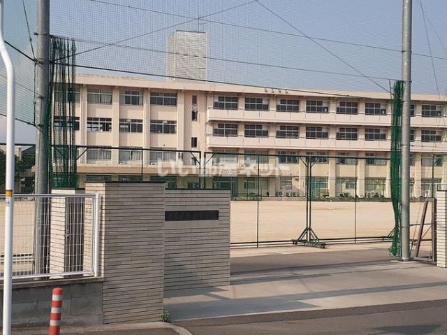 中学校　岡山市立東山中学校（中学校）まで2866m