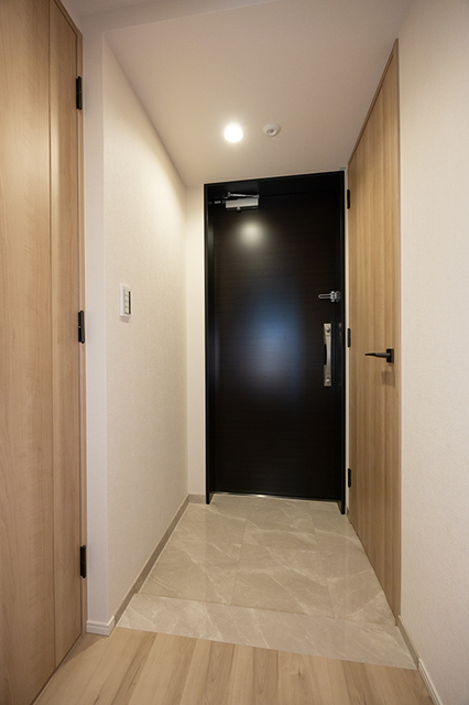 玄関　※写真は同タイプ住戸です。