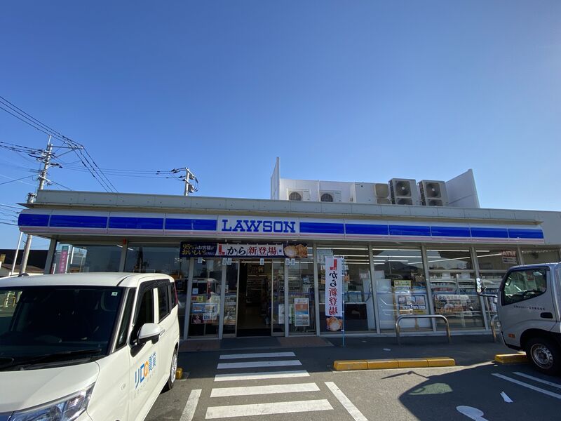 コンビニ　ローソン糸島有田中央一丁目店（コンビニ）まで735m